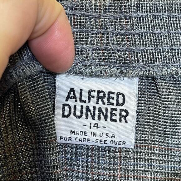 Vintage Alfred Dunner, Midi Skirt with Belt. Size 14. Excellent condition! - Picture 5 of 5